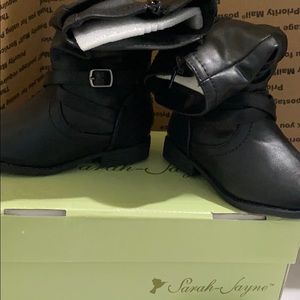 Sarah- Jayne Boot size 9M Black